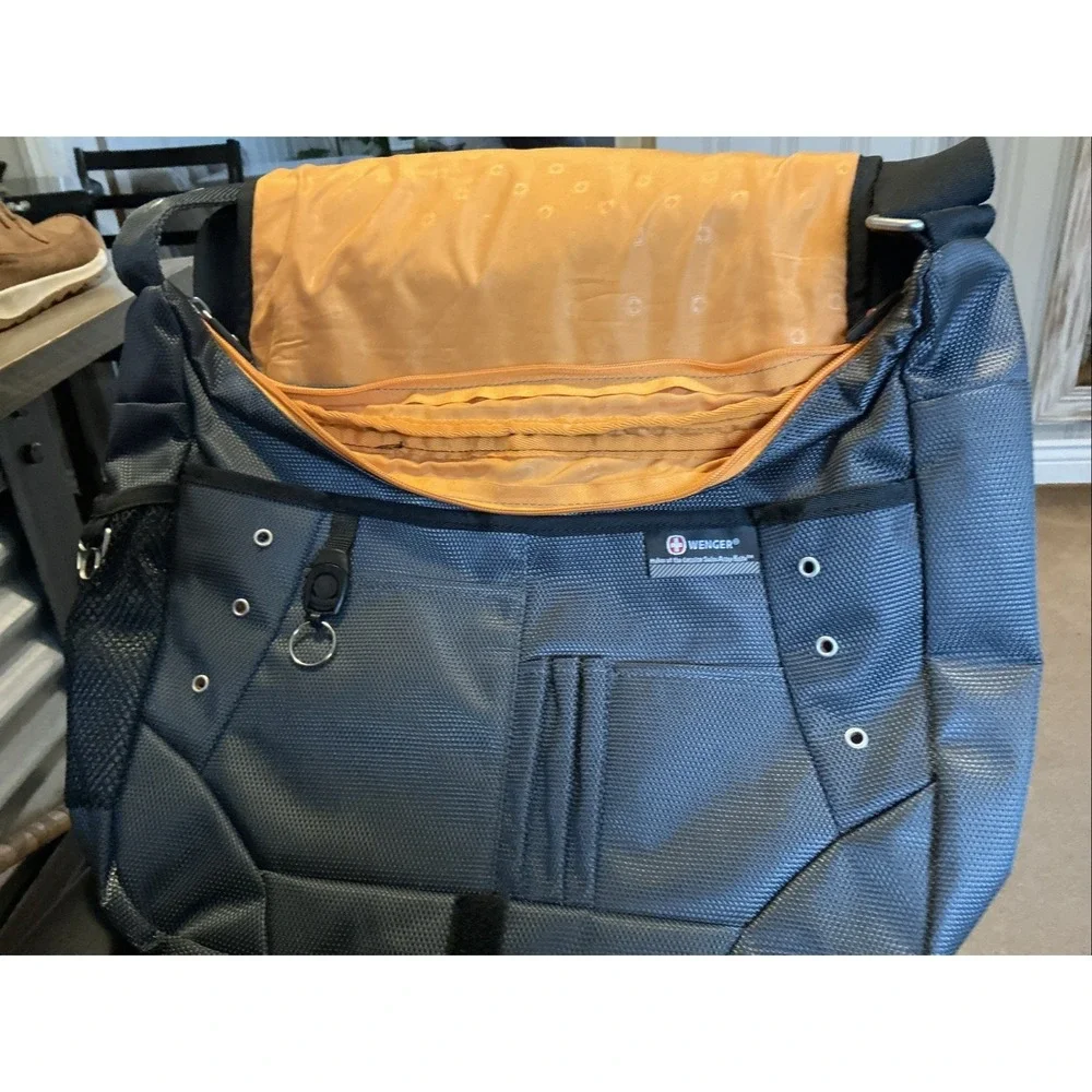 Swiss ISO Bag